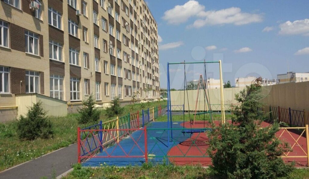 квартира г Таганрог ул Адмирала Крюйса 19 фото 17