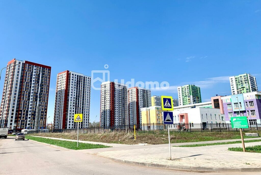торговое помещение г Уфа микрорайон Дёма наб Кустаревская 13 экогород «Яркий» фото 7