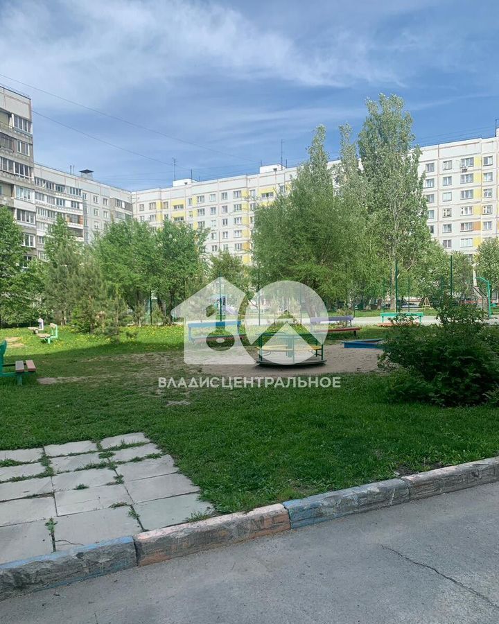 квартира г Новосибирск р-н Калининский ул Красных Зорь 3/1 фото 2