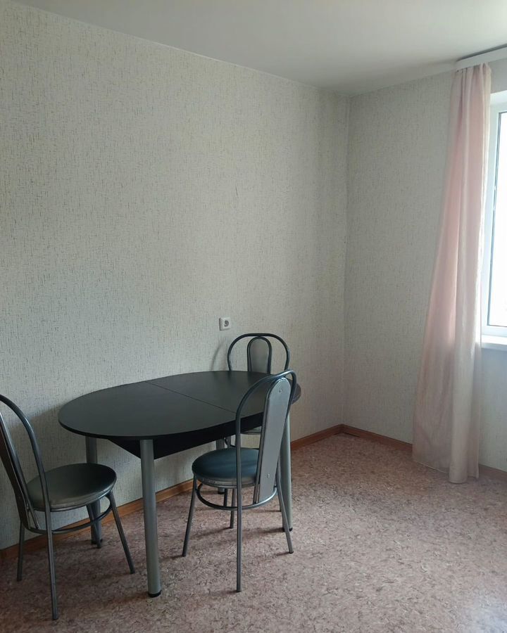 квартира г Казань р-н Кировский ул Виктора Сажинова 6/9 фото 3