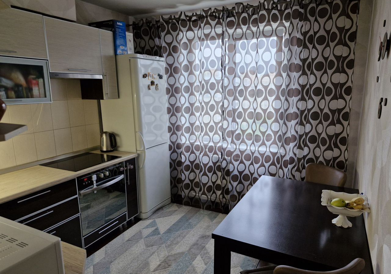 квартира г Челябинск р-н Калининский ул Братьев Кашириных 138 фото 9