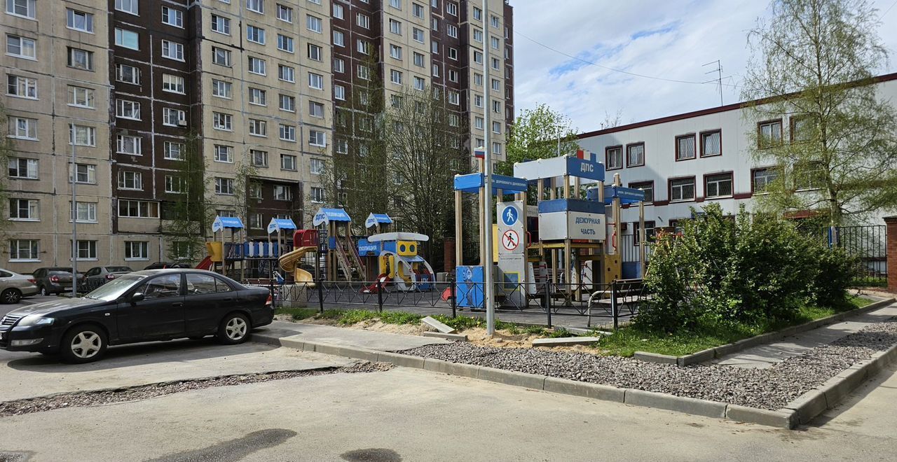 комната г Колпино ул Ижорского Батальона 23 р-н Колпинский фото 16