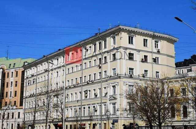 метро Арбатская б-р Никитский 8 фото
