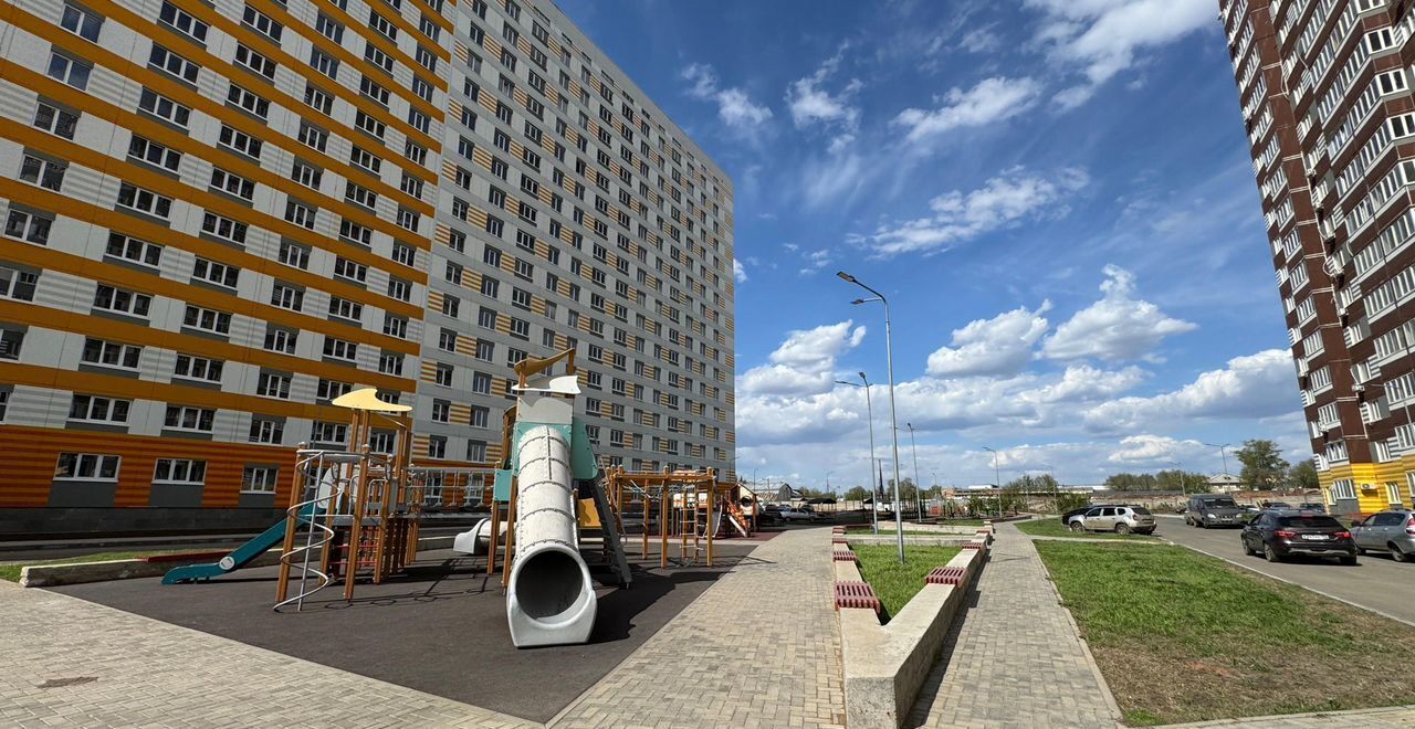 квартира г Оренбург р-н Промышленный ул Юркина 2 ЖК Осенний Лист фото 4