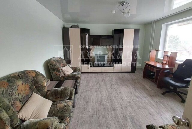 пр-кт Октябрьский 80б фото
