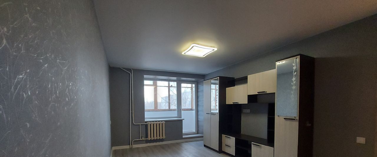 квартира г Киров р-н Первомайский ул Молодой Гвардии 7 фото 1