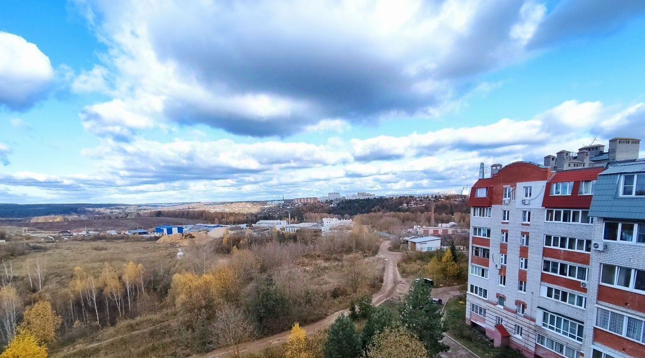 квартира г Калуга р-н Московский ул Гурьянова 18к/2 фото 14