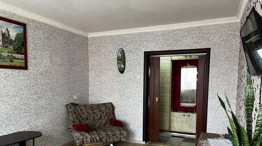 квартира г Новороссийск р-н Восточный ул Мефодиевская 110 фото 1