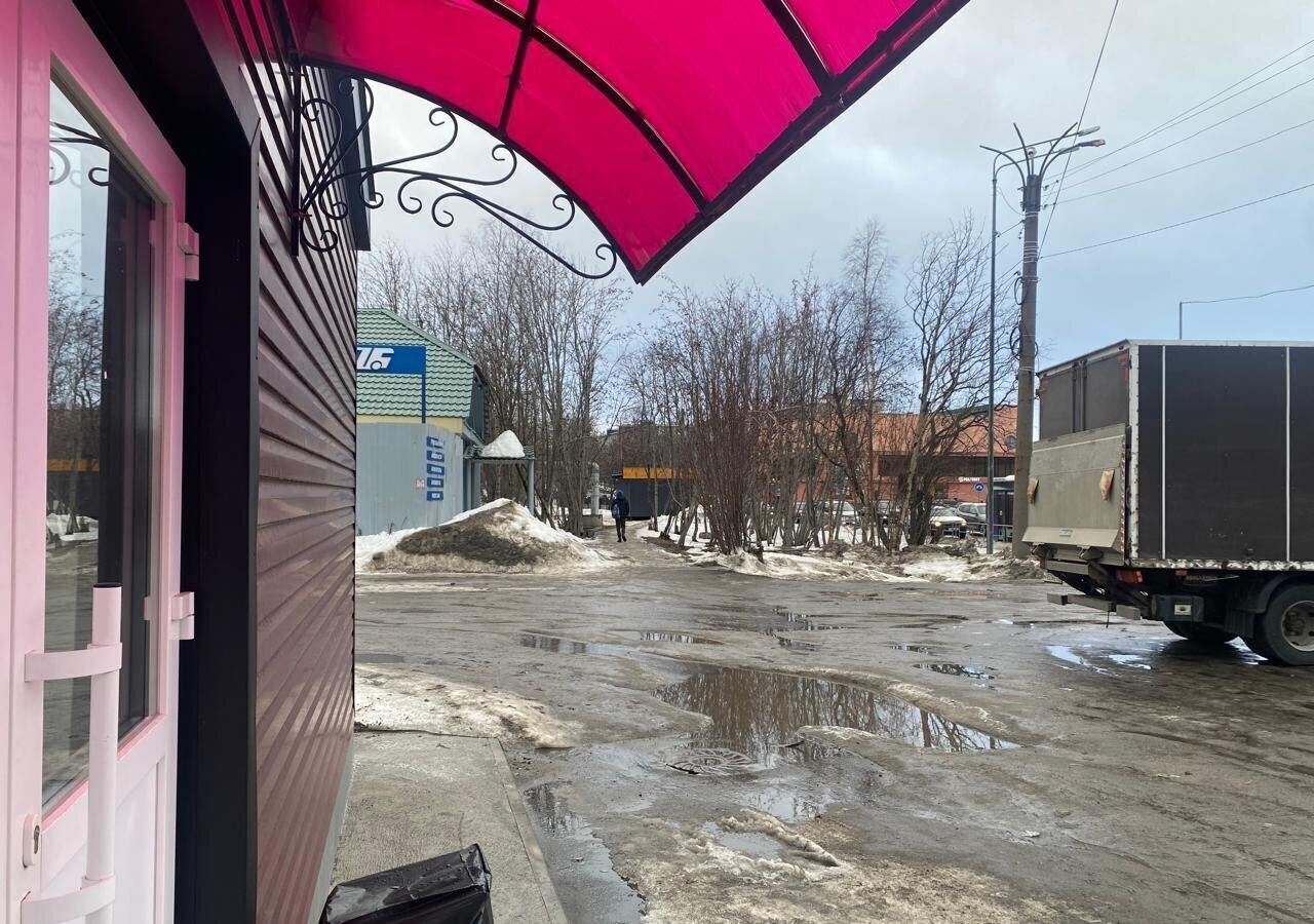 свободного назначения р-н Кольский г Кола городское поселение город Кола, пр-т Виктора Миронова, 4Б фото 25