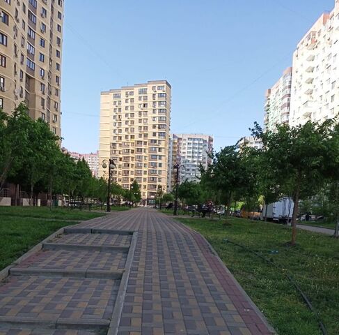 р-н Прикубанский ул им. 40-летия Победы 97/1 фото