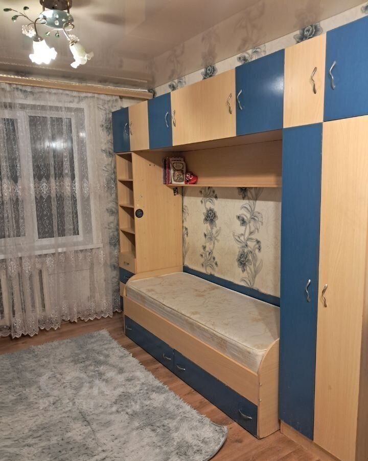 комната г Волгоград р-н Дзержинский ул Рионская 24 фото 3