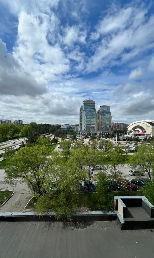 квартира г Хабаровск р-н Центральный ул Дикопольцева 10 фото 1