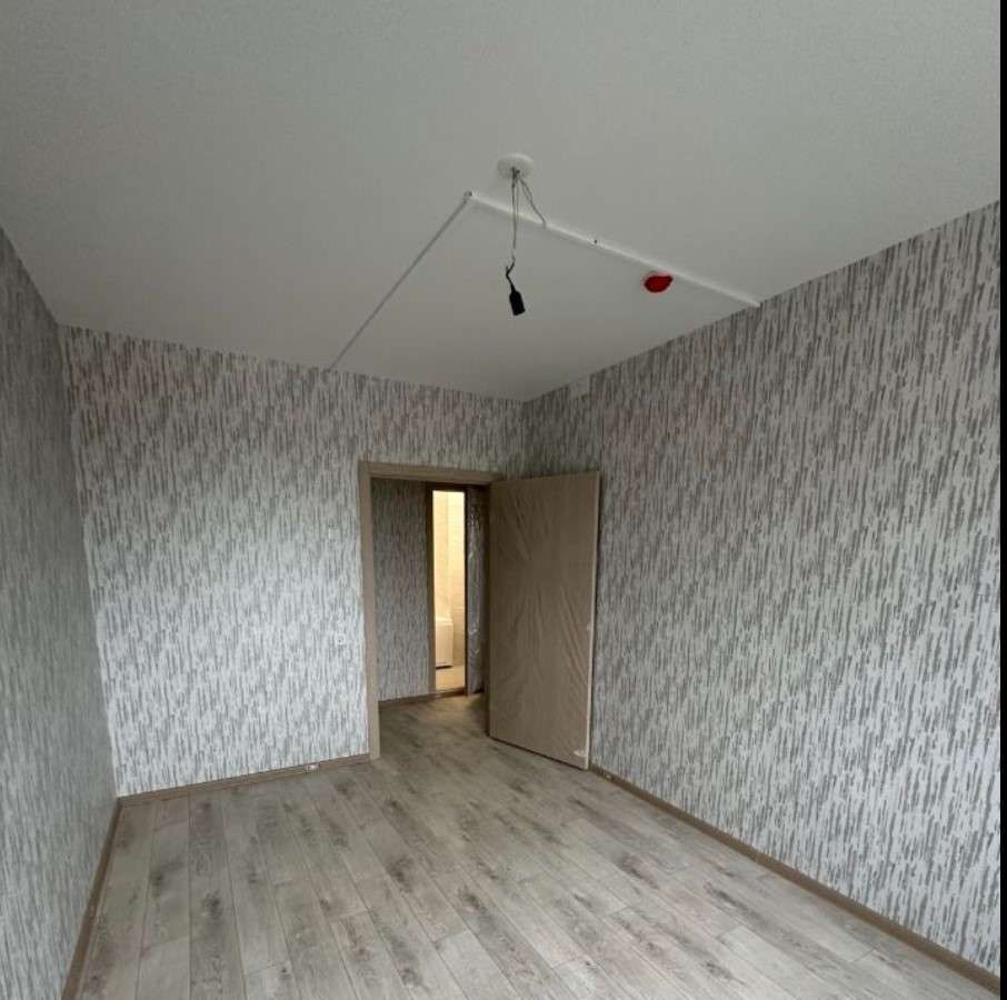 квартира г Красноярск р-н Октябрьский ул Калинина 1 фото 8