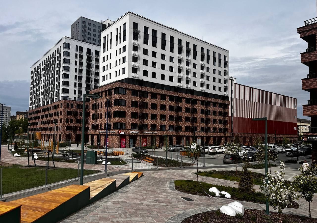 квартира г Тюмень р-н Ленинский ул 50 лет Октября 63 корп. 2 фото 4