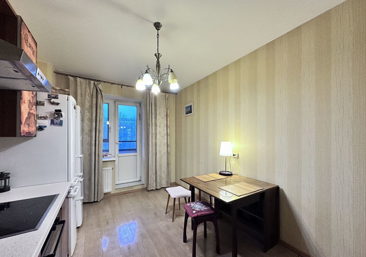 квартира г Санкт-Петербург метро Озерки ул Есенина 1к/1 фото 3