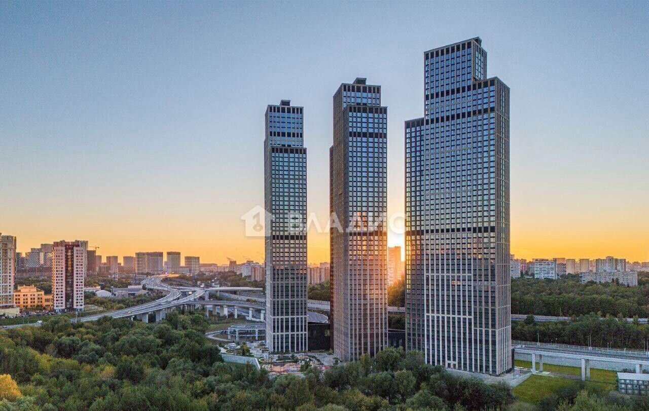 квартира г Москва метро Раменки пр-кт Генерала Дорохова 1к/1 фото 3