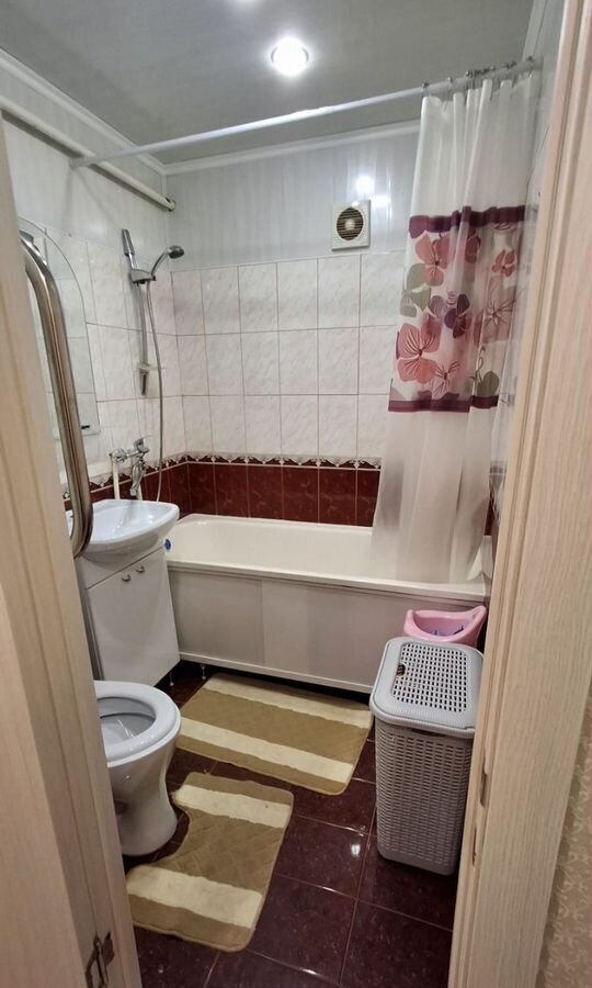 квартира г Екатеринбург Уралмаш ул. 40-летия Октября, 13 фото 16