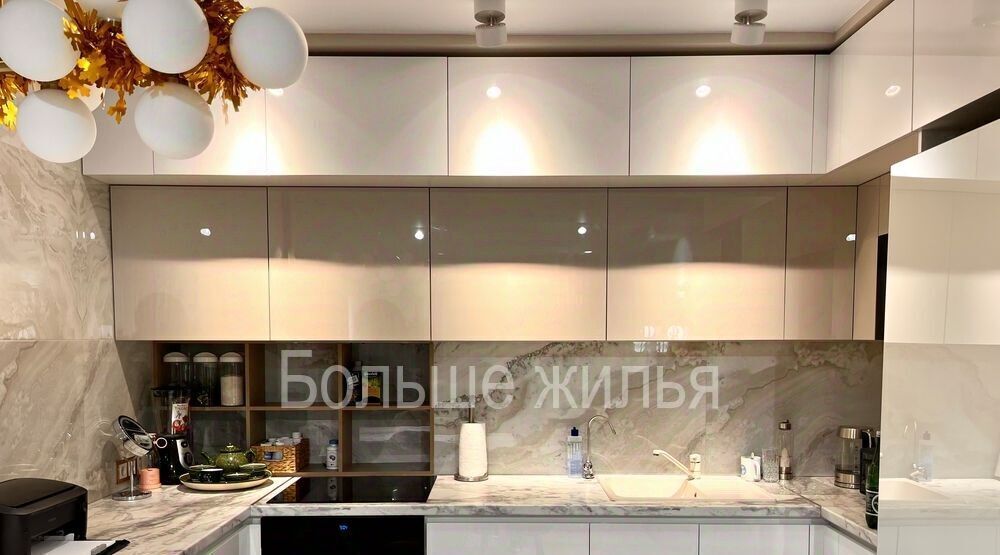 квартира г Волгоград р-н Дзержинский б-р 30-летия Победы 11г фото 5