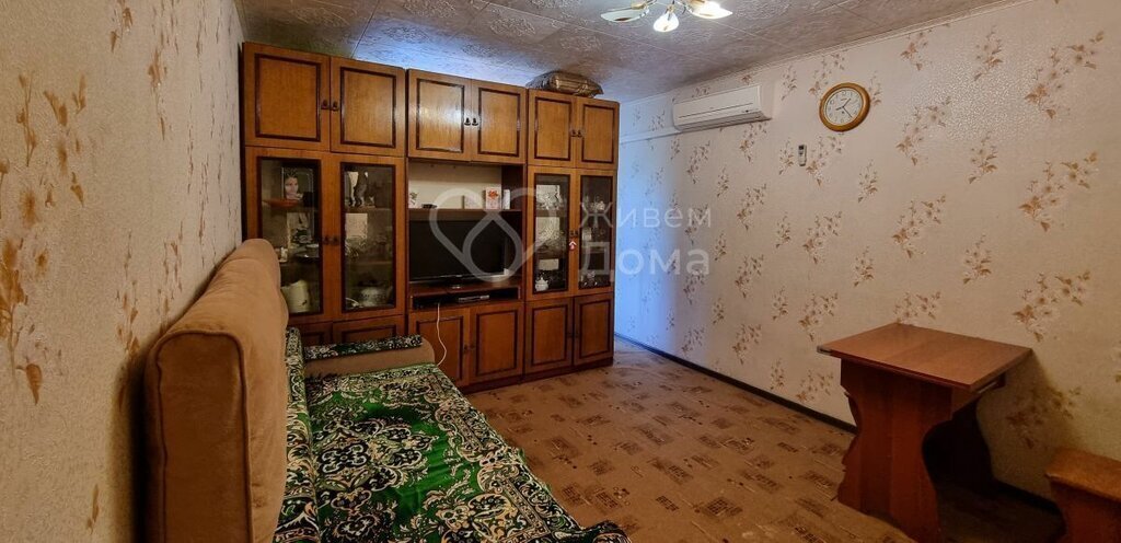 квартира г Волгоград ул Ангарская 13/21 фото 1