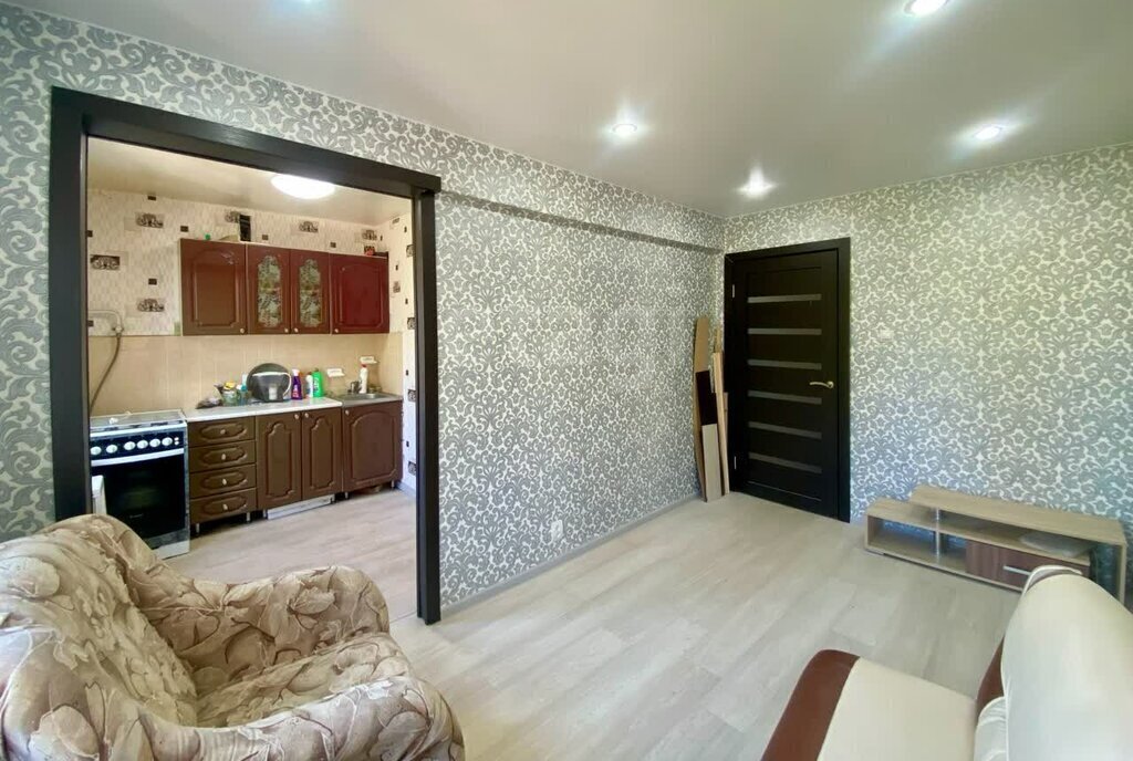квартира г Коряжма улица Набережная им. Н. Островского, 46А фото 5
