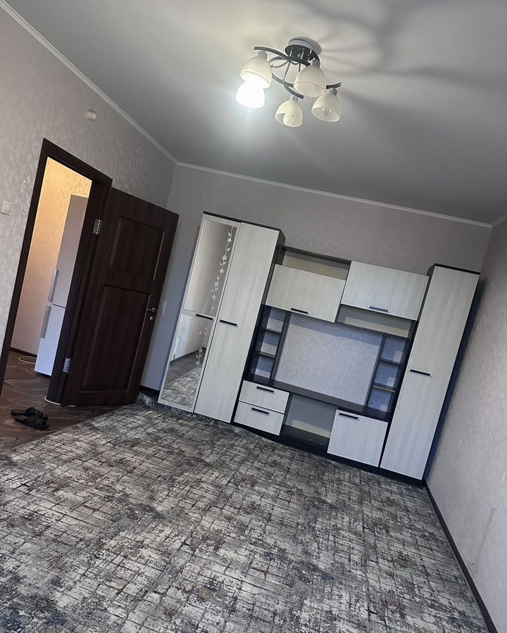 квартира г Москва метро Некрасовка пр-кт Защитников Москвы 8 фото 1