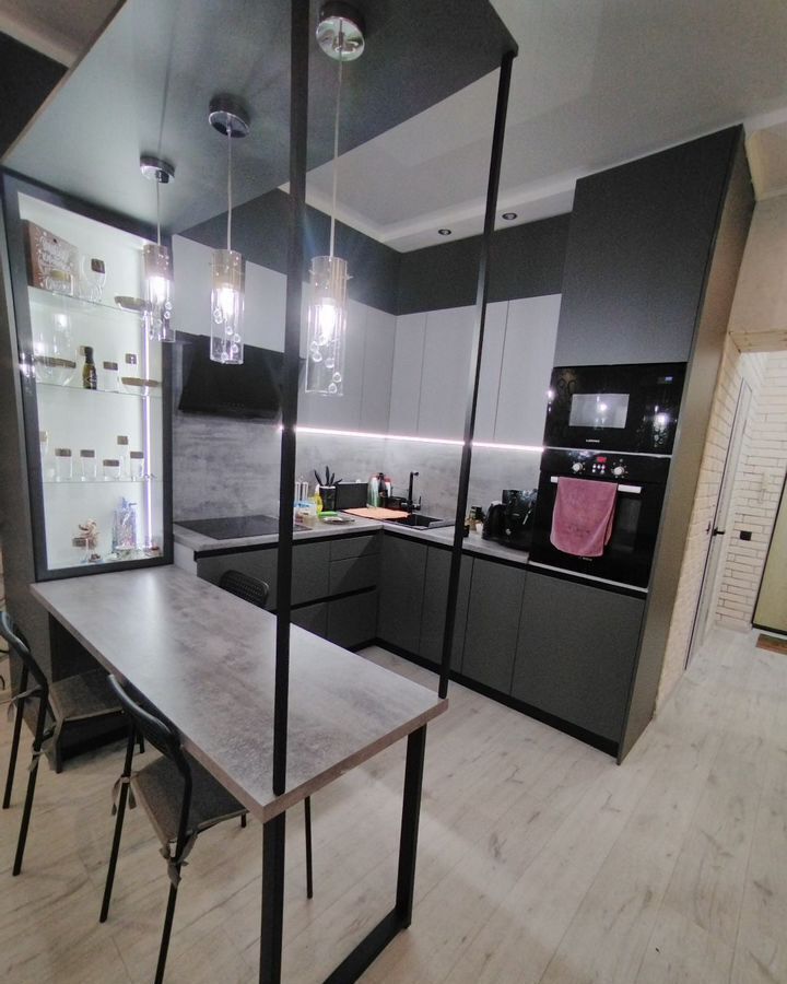 квартира г Омск р-н Кировский ул Перелета 33 фото 2