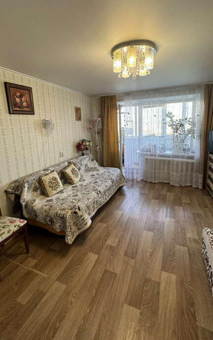 квартира г Октябрьский 34-й микрорайон 8 фото 2