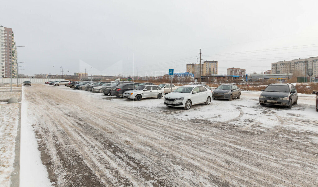 квартира г Тюмень ул Героев космоса 9 фото 6