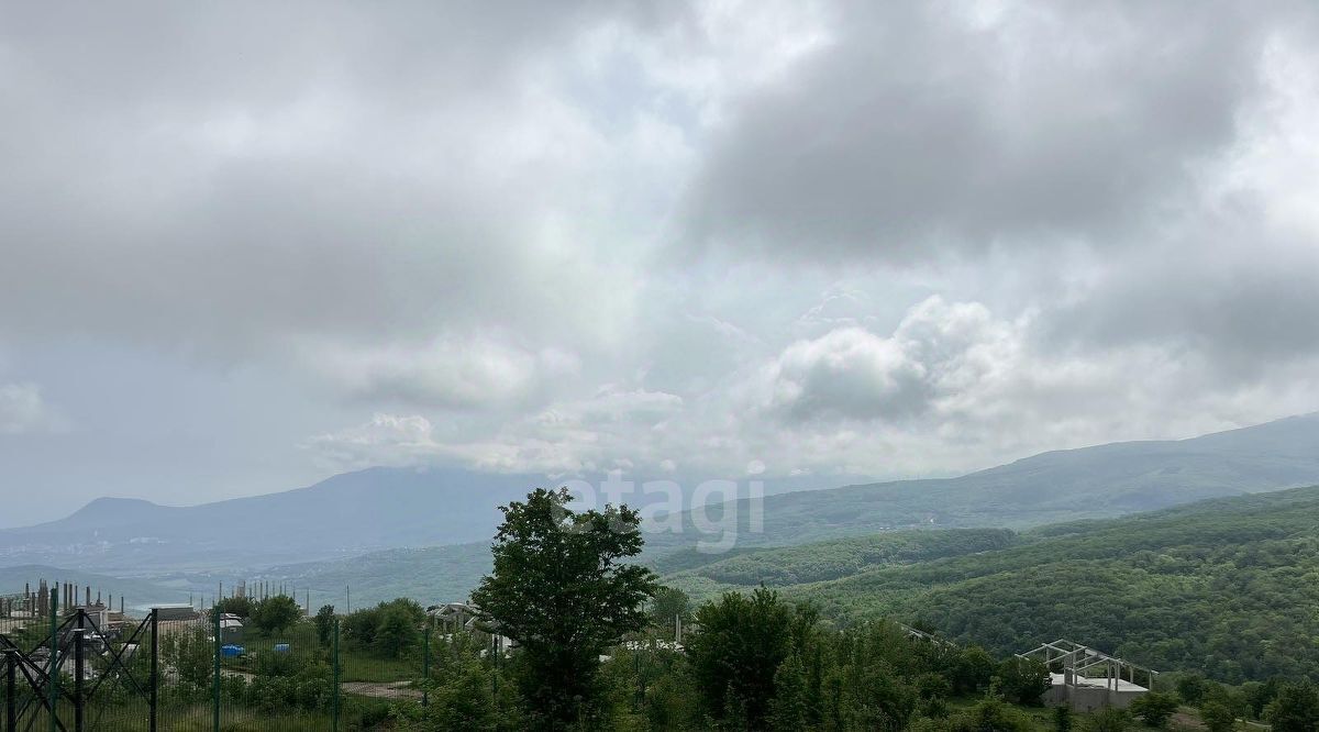 земля г Алушта с Лучистое р-н мкр Лесная сказка фото 2