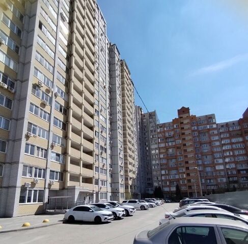 р-н Дзержинский б-р 30-летия Победы 19б фото