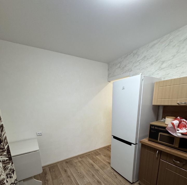 квартира г Омск р-н Центральный ул Звездова 62 фото 1