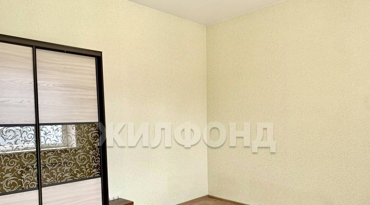 дом г Новосибирск р-н Советский пер Золотистый фото 3