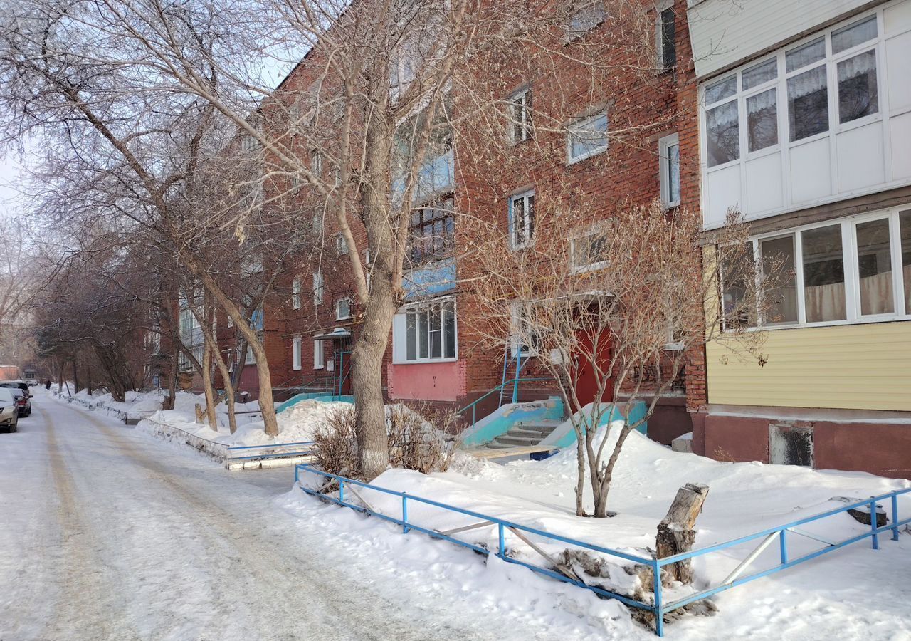 квартира г Омск р-н Центральный ул Орджоникидзе 268а фото 17