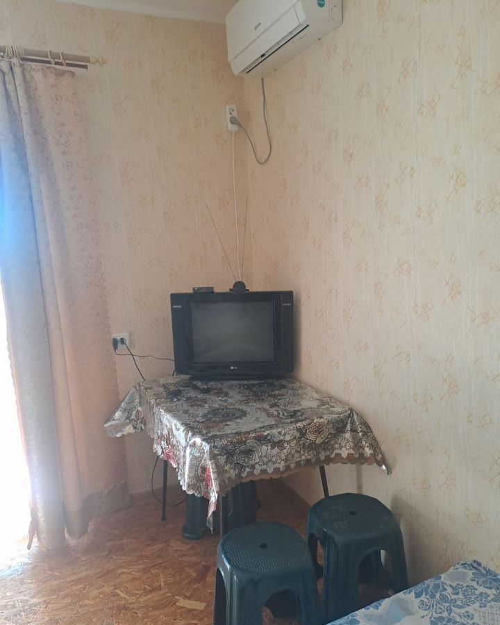 комната г Феодосия ул Мира 46 фото 2