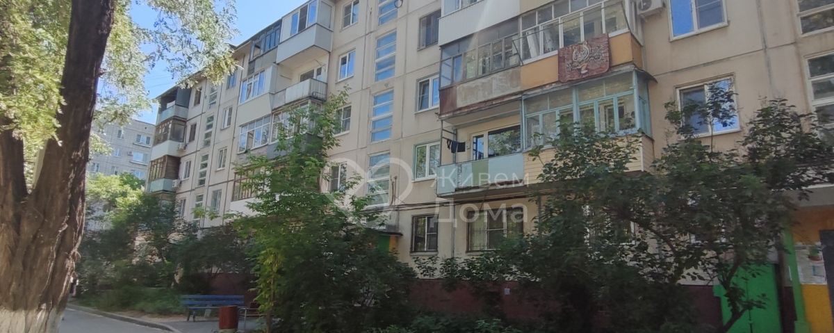 квартира г Волгоград р-н Тракторозаводский ул Гороховцев 28 фото 1