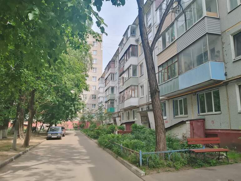 квартира г Брянск рп Радица-Крыловка Бежицкий район ул Ульянова 121 фото 2