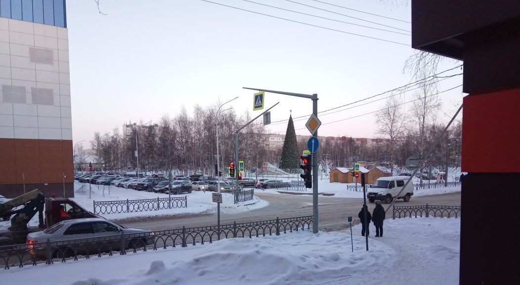 офис г Нижневартовск ул Омская 8 фото 1