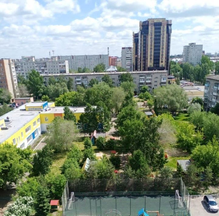 квартира г Омск р-н Ленинский ул 25 лет Октября 13 фото 17