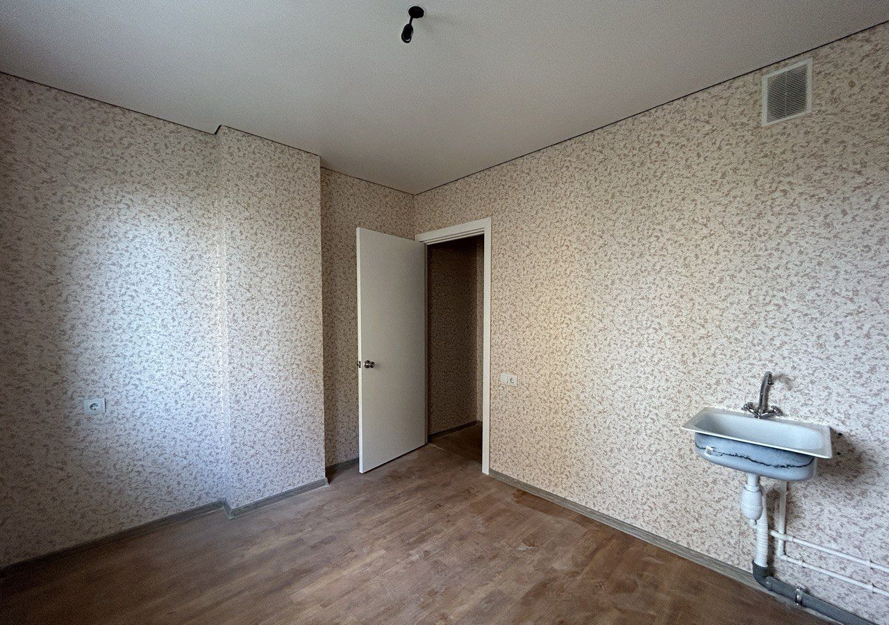 квартира г Ярославль р-н Дзержинский ул Брагинская 18к/3 фото 10
