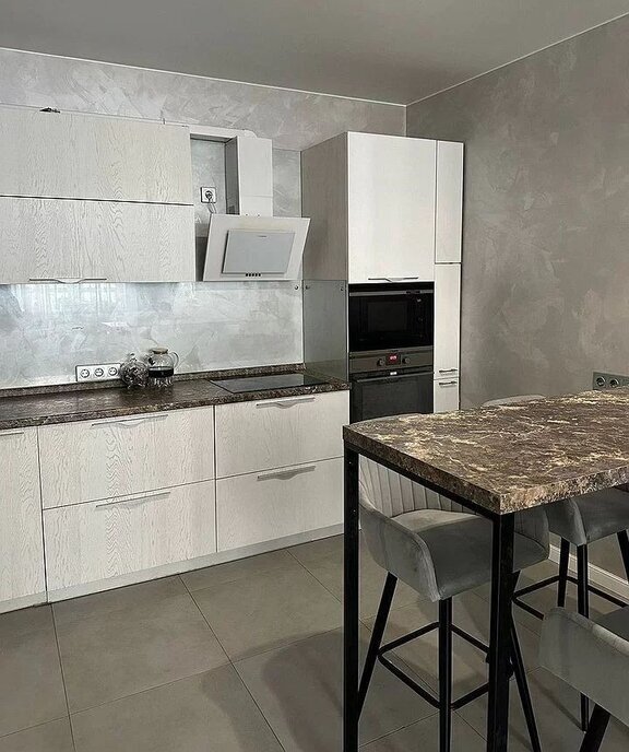 квартира г Тюмень ул Газовиков 73 фото 1