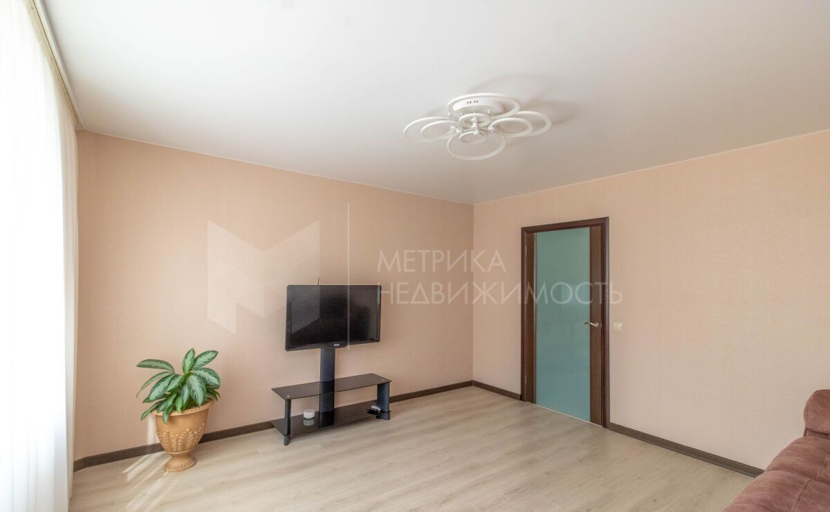 квартира г Тюмень р-н Центральный ул Муравленко 35 фото 13