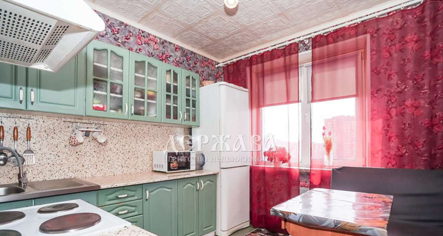 микрорайон Королёва м-н, 32Б фото