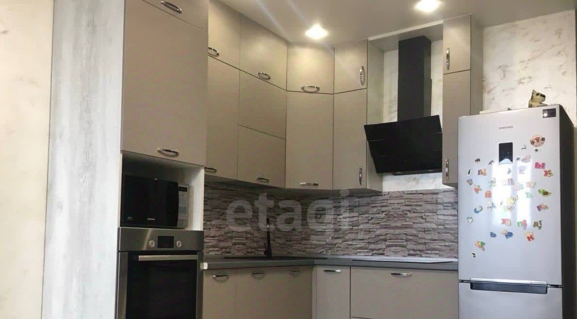 квартира г Пермь р-н Свердловский ул Революции 48а фото 6