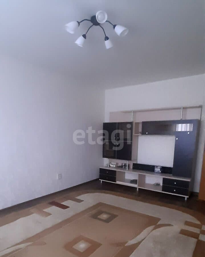 квартира г Омск р-н Кировский ул Ватутина 28 фото 3