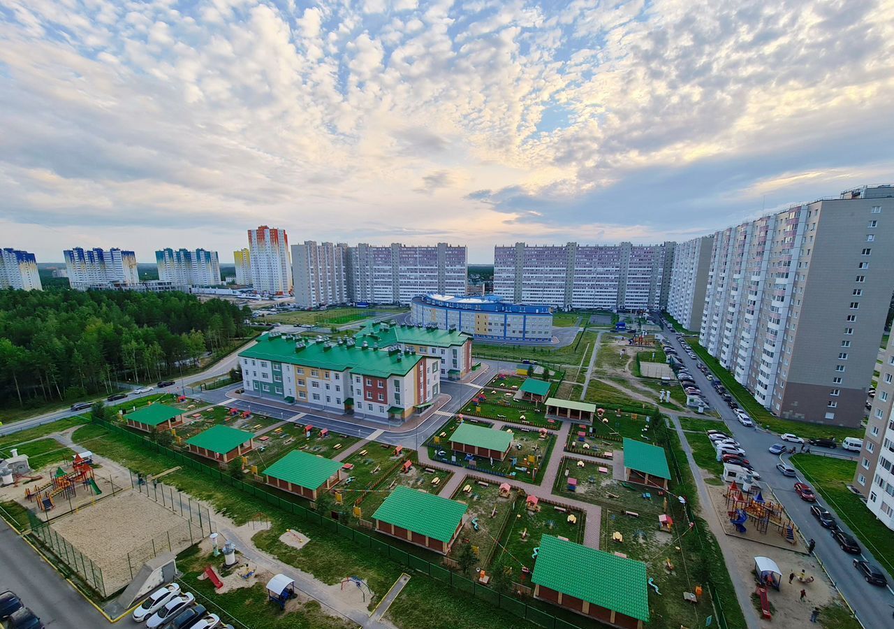 квартира г Сургут р-н Северный жилой ул Крылова 30 Тюменская обл. фото 1