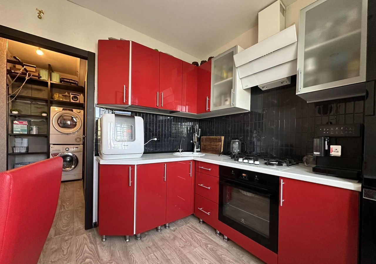 квартира г Саратов р-н Октябрьский ул Рабочая 40/60 фото 1