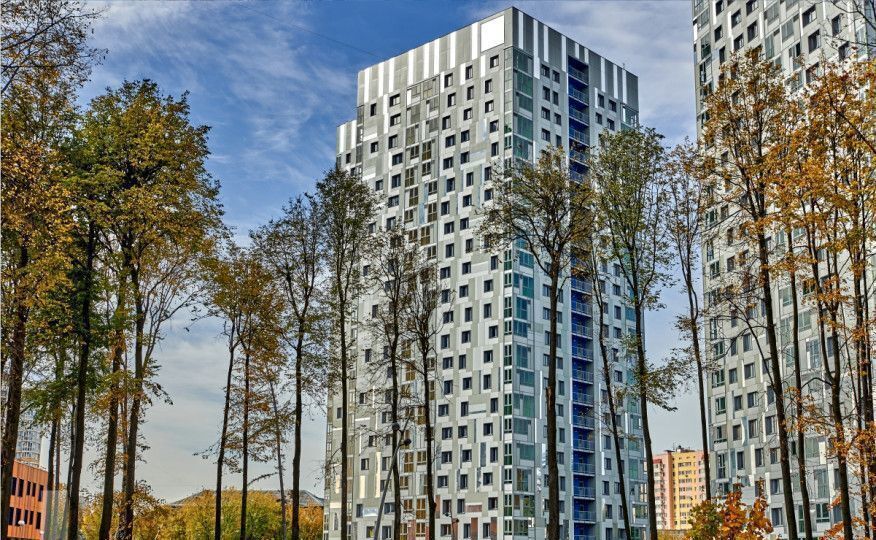 квартира г Пермь р-н Свердловский ул Революции 52в фото 1