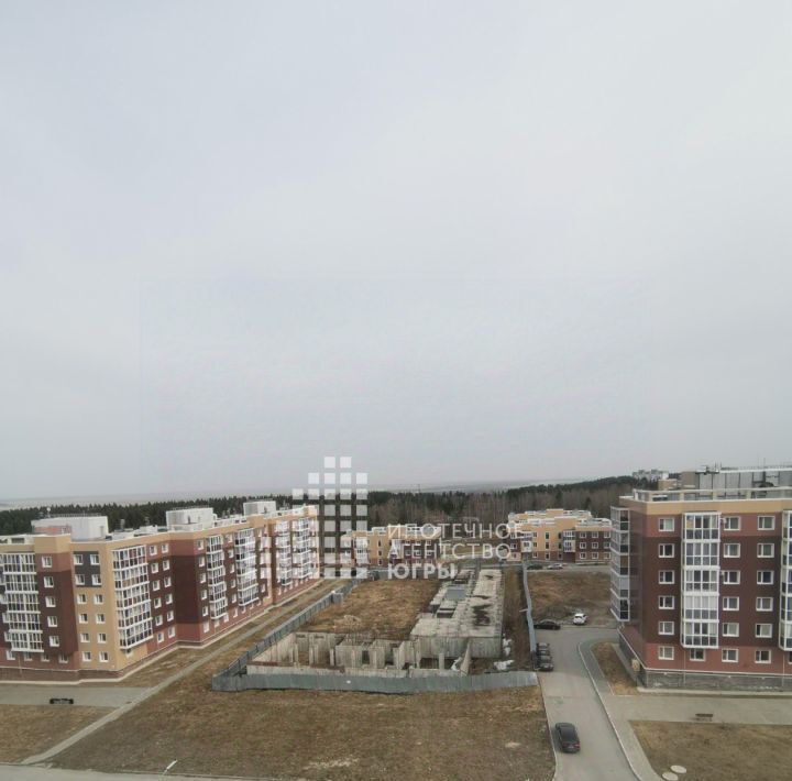 квартира г Ханты-Мансийск ул Югорская 17 фото 16
