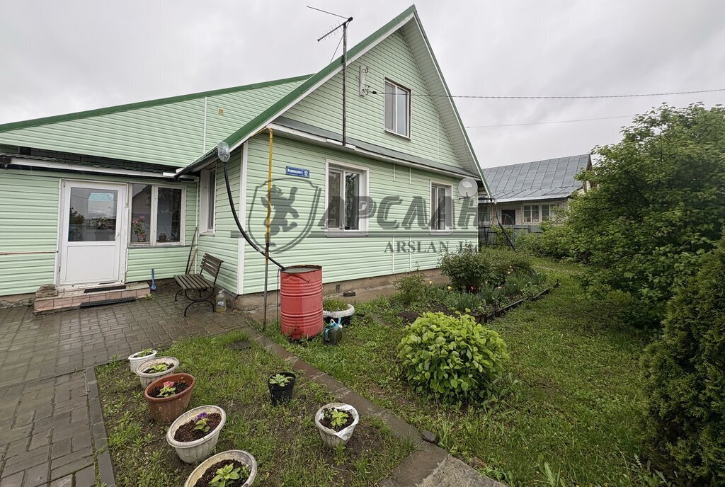 дом г Казань Проспект Победы, Изумрудная улица, 12 фото 1