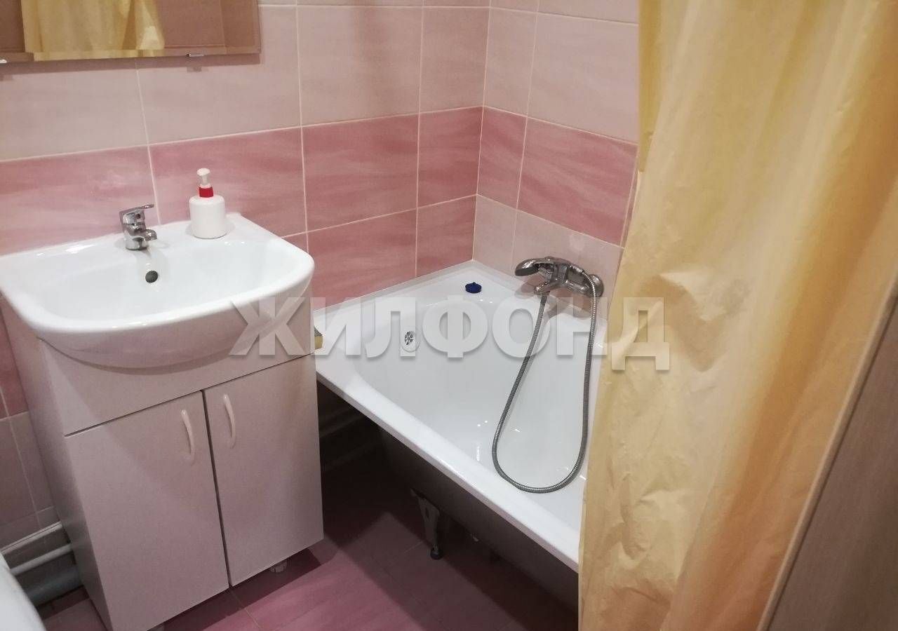 квартира г Новосибирск р-н Кировский ул Виктора Уса 15 фото 5